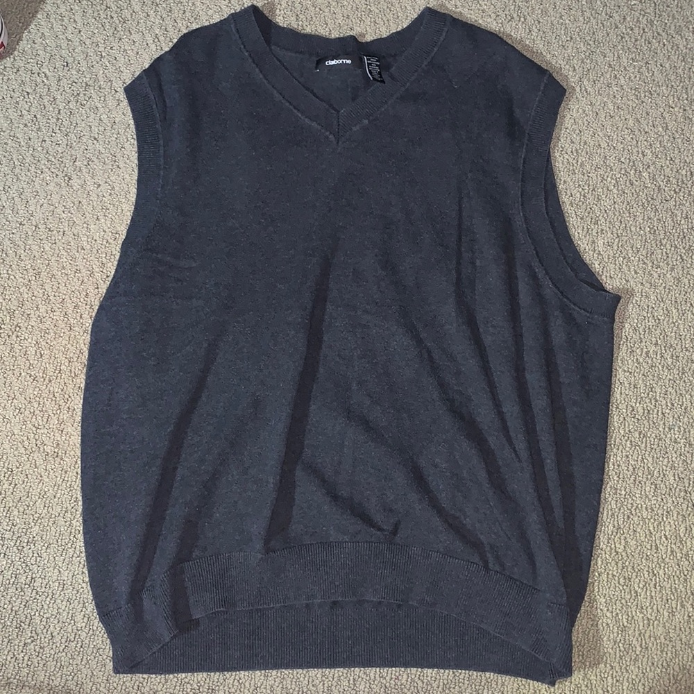 Sweater vest